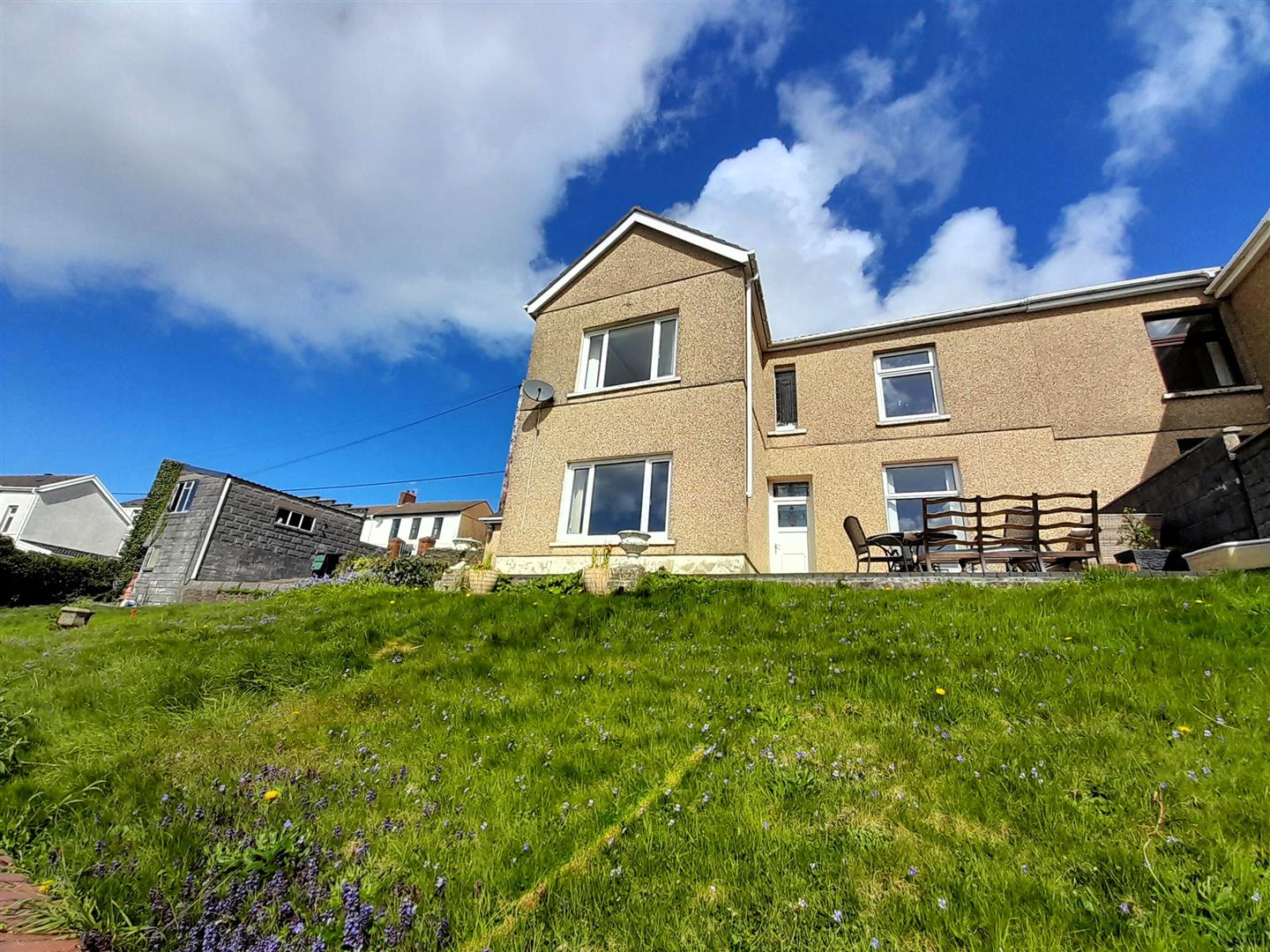 Elgin Road, Pwll, Llanelli, SA15 4AD